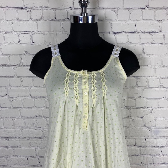 VINTAGE pastel yellow nightgown - Picture 2 of 5